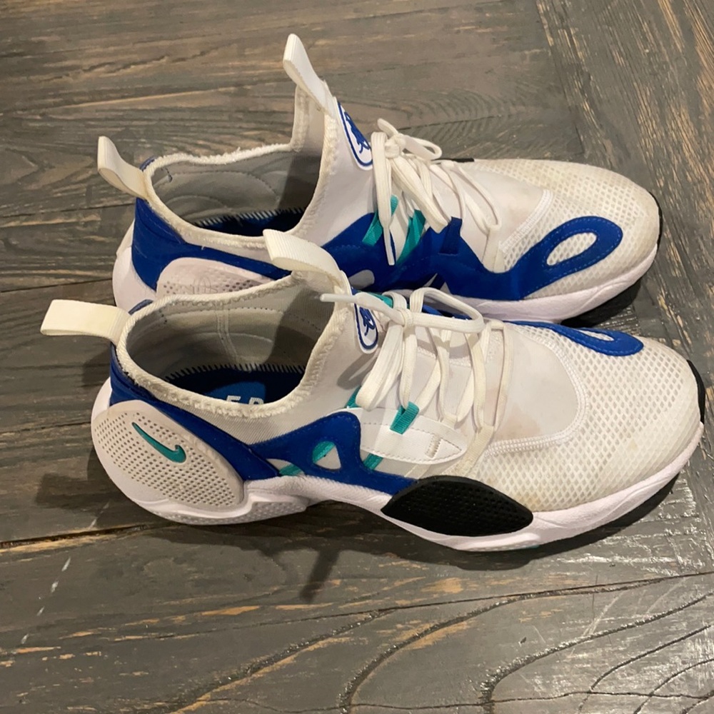 Men’s Nike E.D.G.E sz 9